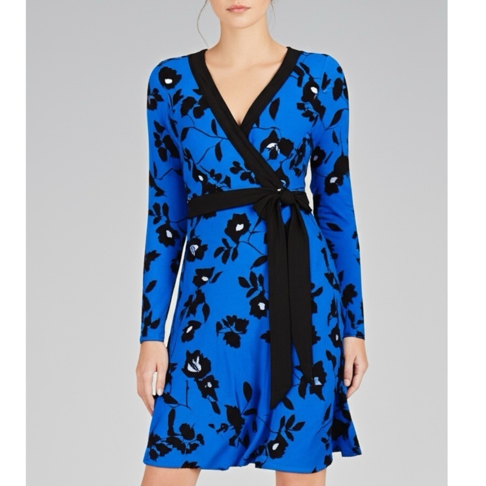 WHITE HOUSE BLACK MARKET Blue Floral V Neck Dress Long Sleeve Size 8 No Belt